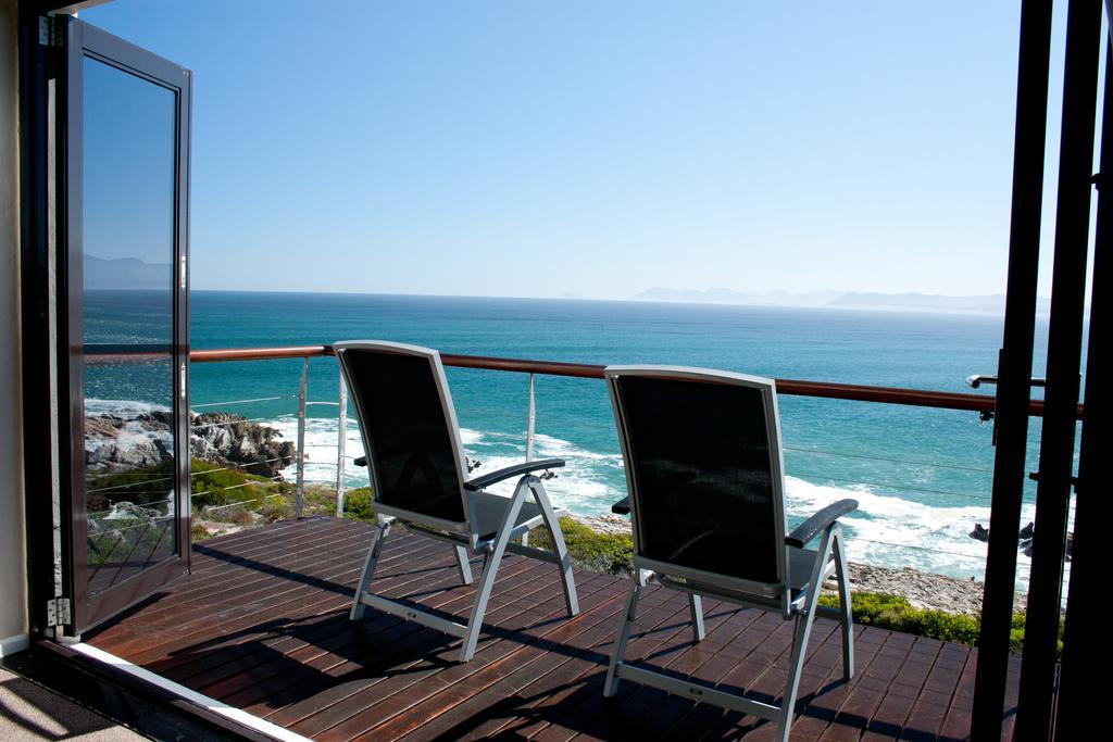 Cliff Lodge Gansbaai Exterior photo