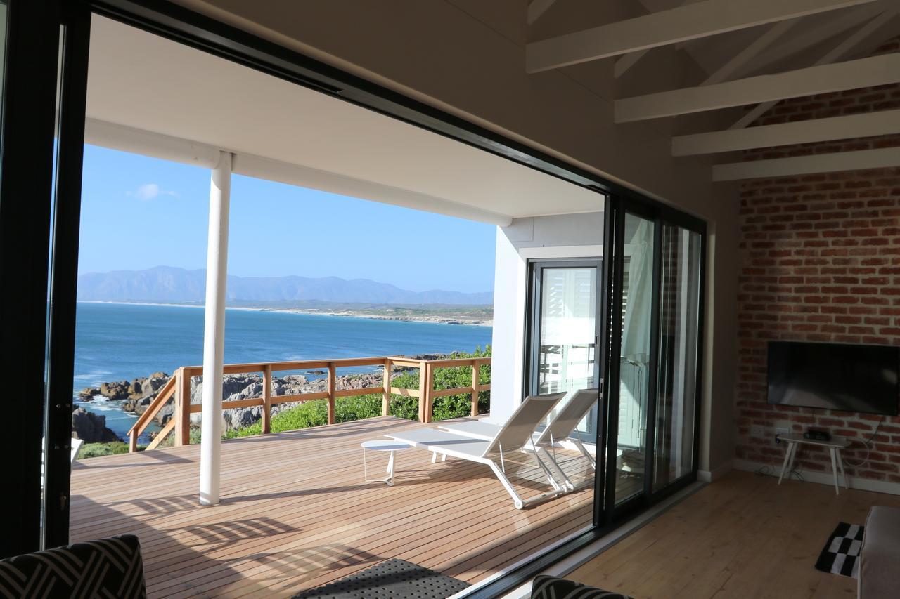 Cliff Lodge Gansbaai Exterior photo