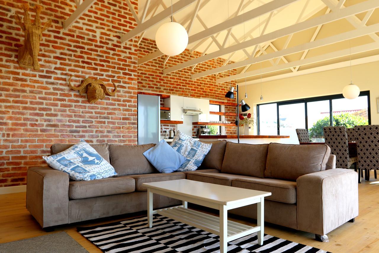 Cliff Lodge Gansbaai Exterior photo