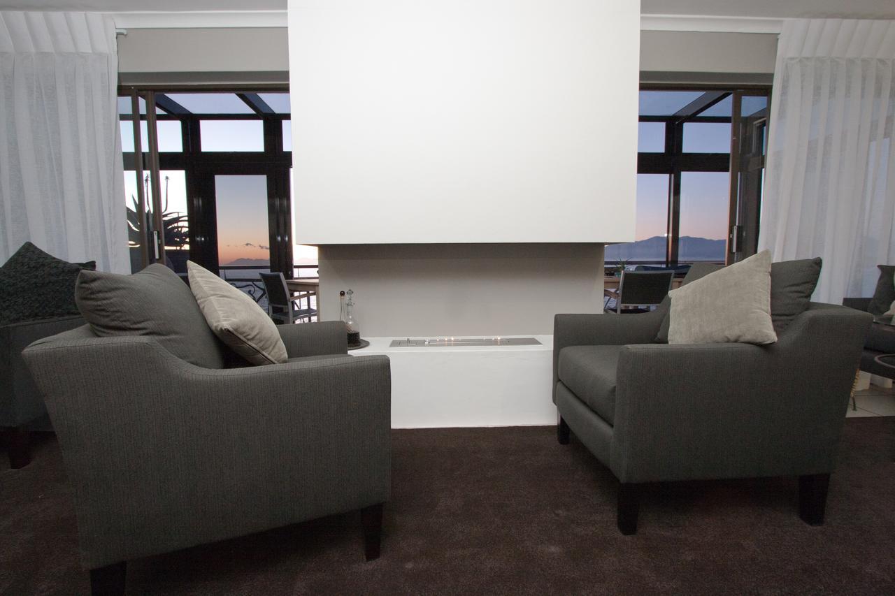 Cliff Lodge Gansbaai Exterior photo