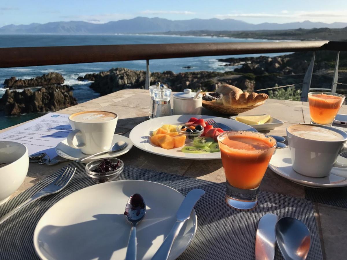 Cliff Lodge Gansbaai Exterior photo